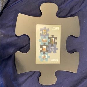 Puzzle piece picture frames